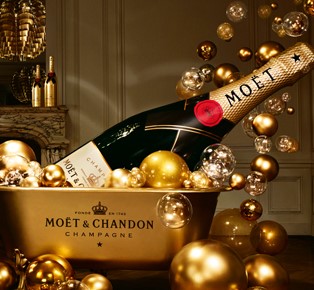 MOET CHANDON BUBBLES A Z STYLE TO HOLIDAYS SEASON