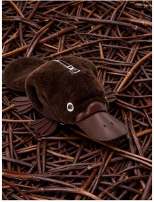 Loewe Platypus bag in shearling 鴨嘴獸啡色羊毛手袋Loewe Platypus bag in shearling 鴨嘴獸啡色羊毛手袋 Harry Potter fantastic beasts niffler